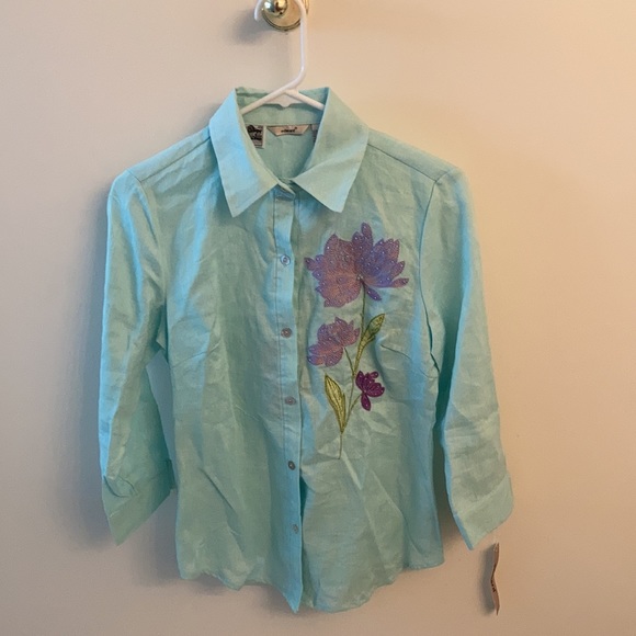 NWT Irish Linen Button Down Blouse W/Floral Design - Picture 10 of 10
